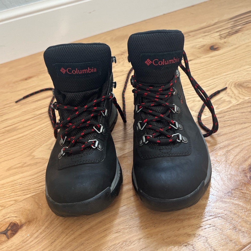Columbia Black and Red Winter/ Hiking Boots
